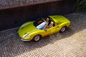 Ferrari Dino – Klassisk design för samlare att köra och sälja på auktion.