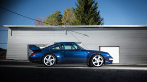 Porsche 993 – Klassisk sportbil till salu på auktion hos Runbox.